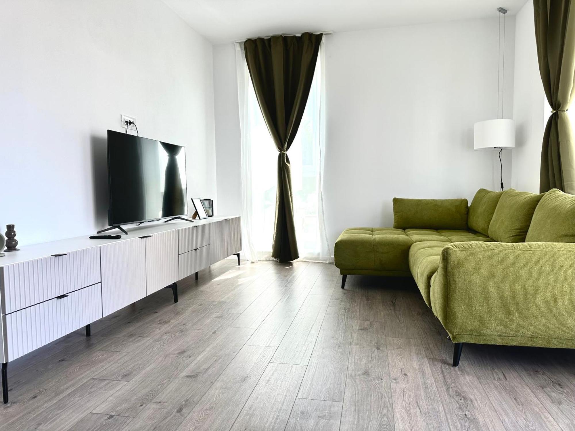 Apartment 4friendscoresibrasov K